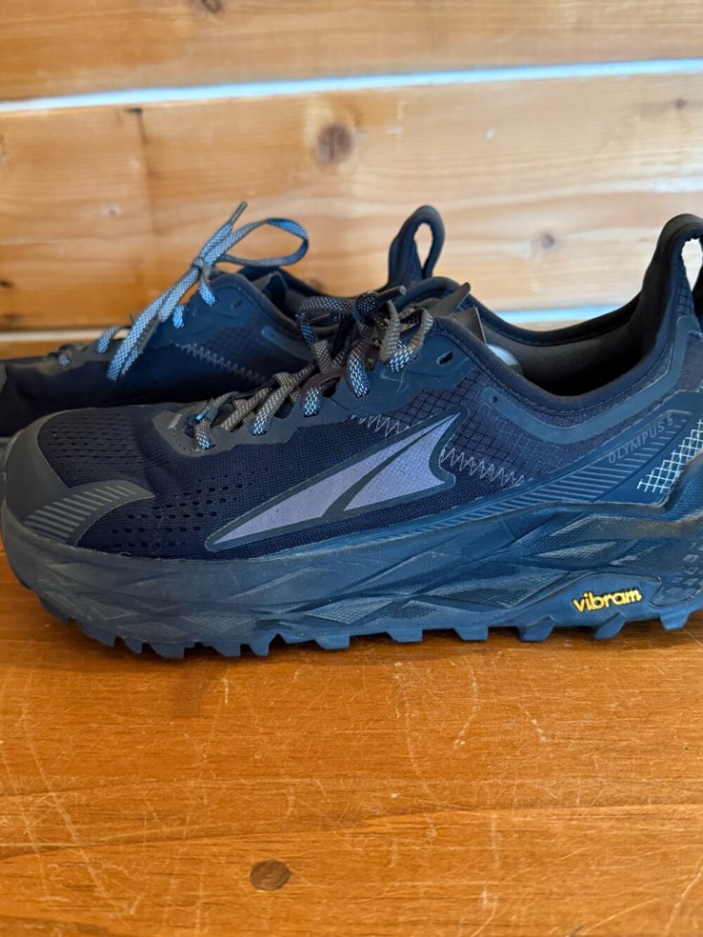 Altra Olympus 5 Trail Running Shoes - Black - Women's size 10